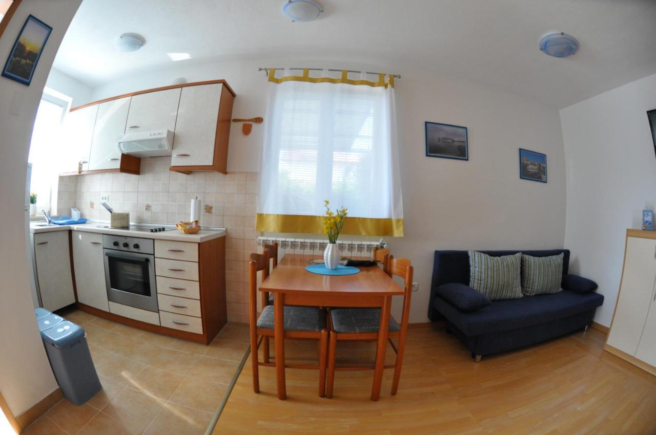 Apartma Brnistra Ginestra Capodistria Esterno foto