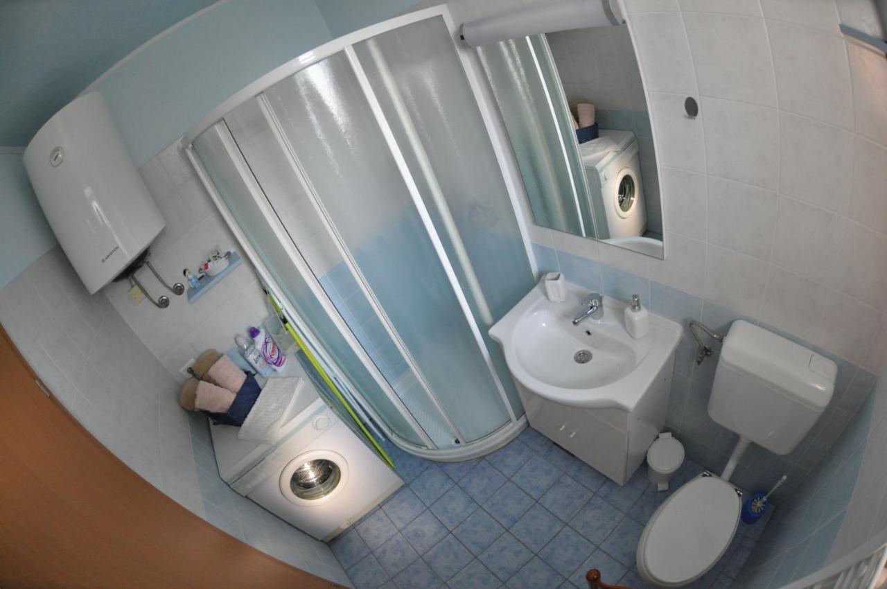Apartma Brnistra Ginestra Capodistria Esterno foto