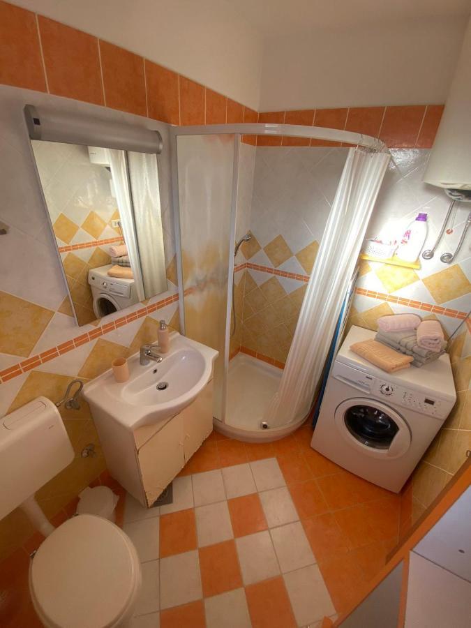 Apartma Brnistra Ginestra Capodistria Esterno foto